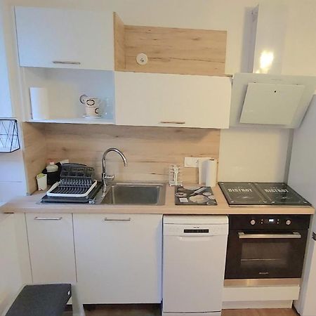 Maison De Ville Avec Terrasse "La Sympathique" Jonzac Εξωτερικό φωτογραφία